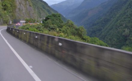 Bogotá - Villavicencio © Loren Moss