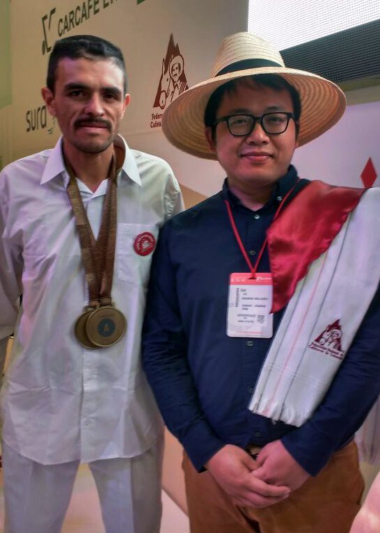 coffee colombia auction record expoespeciales export price per pound