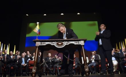 colombia peace juan manual santos timochenko teatro colon