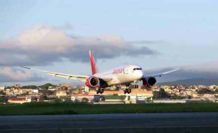 avianca colombia europe boeing dreamliner