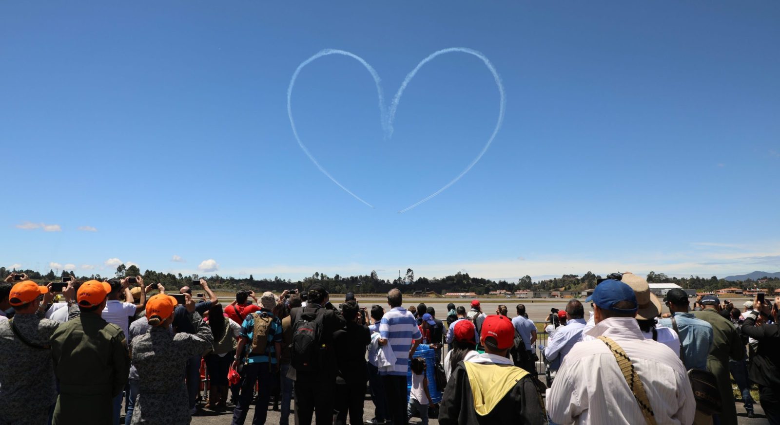 F-AIR Colombia 2017 airshow. (Credit: Loren Moss)