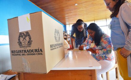 Election judges count mining referendum votes at a voting center in Sucre on October 1. (Credit: Juan Carlos Higuera)