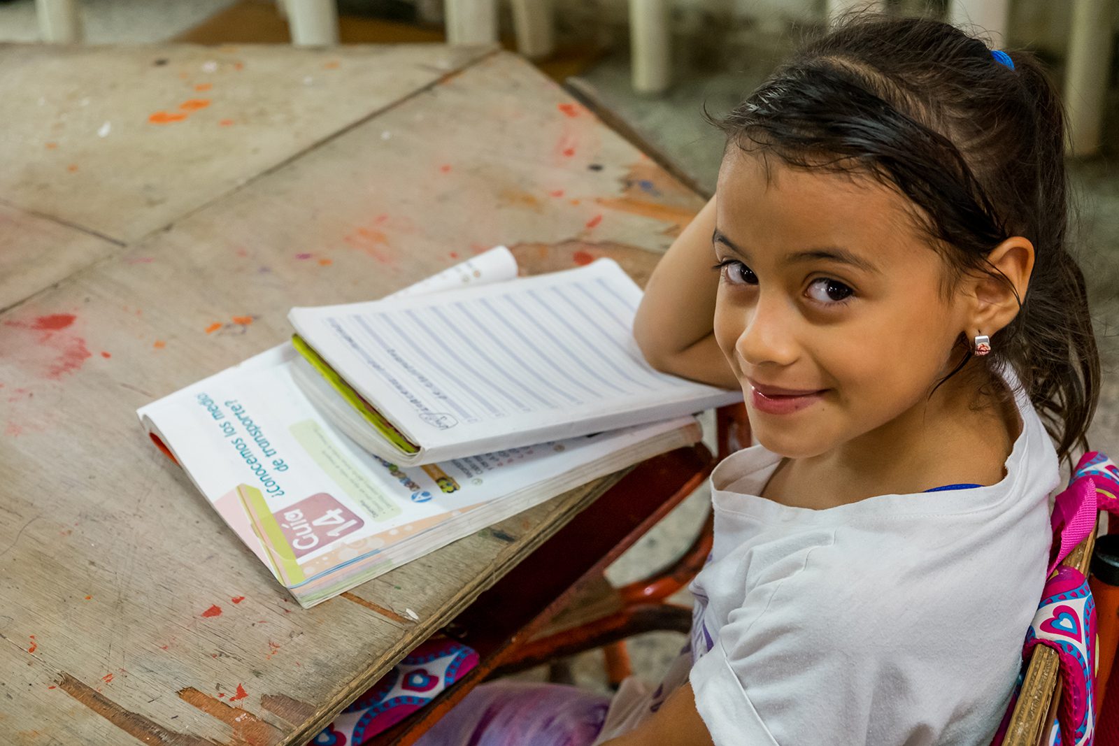 Kids at the nearby Escuela Nueva school Sede Cabaña, where kids from first through sixth grade all share a single classroom. (Credit: Jared Wade)