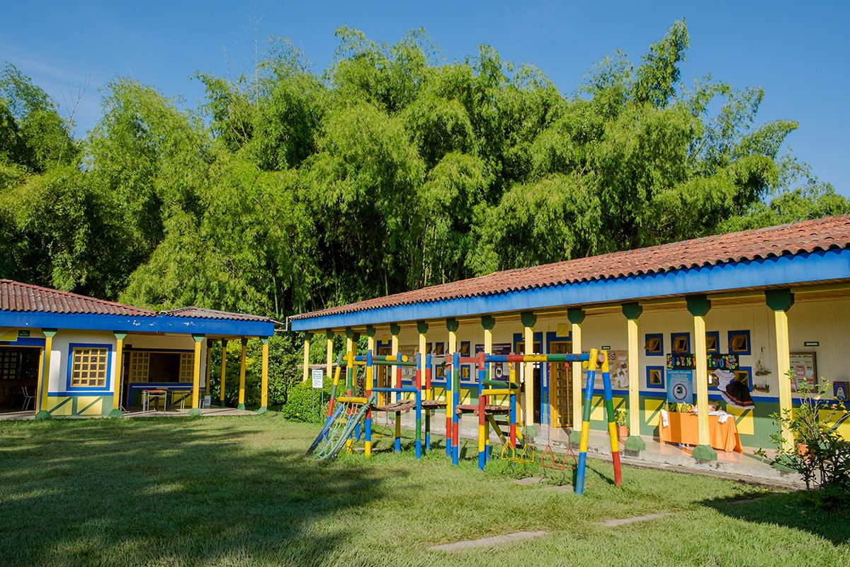 Sede Barragán is small and, like many rural Colombian schools, lacks resources. But the students take great pride in their school, which features the colors and design typical of buildings throughout coffee country. (Credit: Jared Wade)