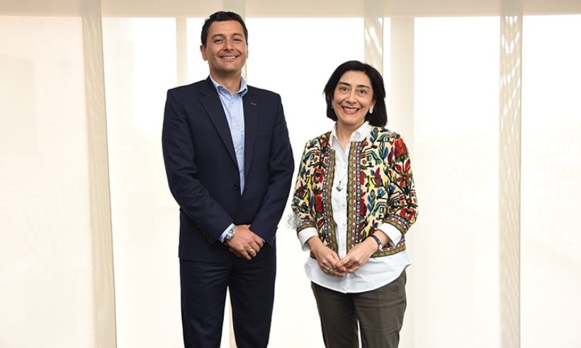 Jorge Castaño Gutiérrez, the top financial regulator in Colombia, has named Jeannette Santacruz de la Rosa as the new legal director of the Financial Superintendence of Colombia. (Credit: Superfinanciera)