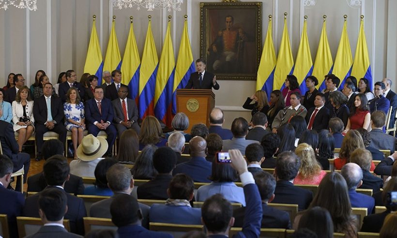 President Juan Manuel Santos gives a speech at Casa de Nariño in Bogotá introducing justices for the Special Jurisdiction for Peace, or JEP. (Credit: Presidencia de la República)