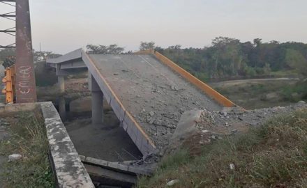 The most severe physical damage done by the ELN infrastructure downed a bridge in Pelaya, Colombia. (Credit: Ejército Nacional de Colombia)