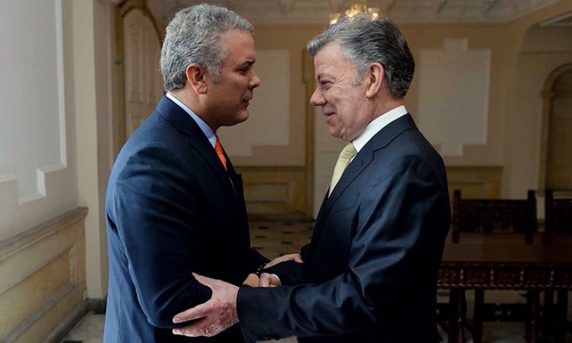 President Juan Manuel Santos welcomes his successor, Iván Duque, to the Casa de Nariño. (Photo credit: Presidencia de la República / Nelson Cárdenas, SIG)