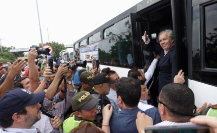 OAS Secretary General Luis Almagro visits the Colombian/Venezuelan border in September. (Credit: OAS)