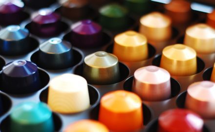 nespresso cups (Photo credit: AJEL / Pixabay)