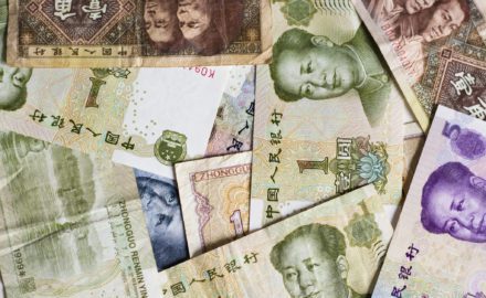 Chinese yuan bills _ Renminbi. チャイナマネ
