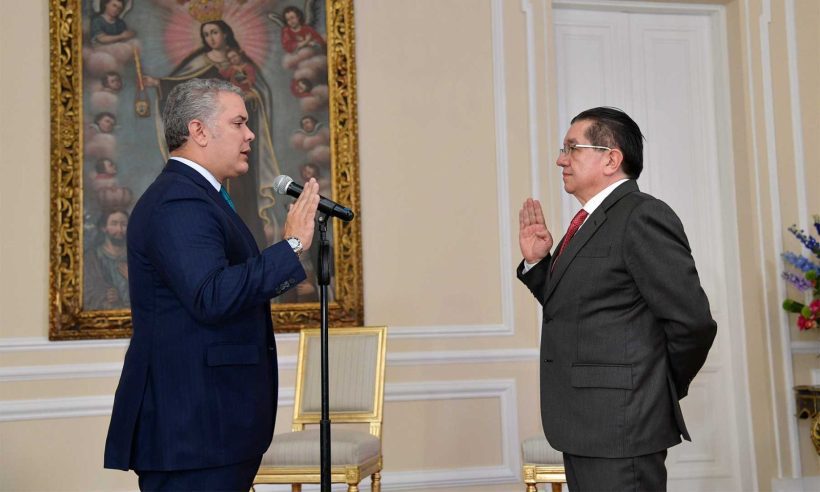 El Presidente Iván Duque posesionó este martes al médico Fernando Ruiz Gómez como nuevo MinSalud y expuso los retos que debe manejar al frente de esta cartera.