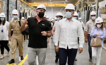 Tecnoglass COO Christian Daes & Colombian President Ivan Duque