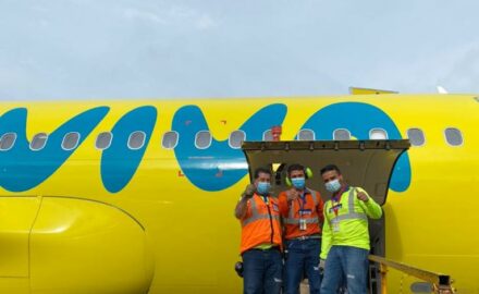 Donations were transported on three Viva flights, from Medellín and Bogotá to Riohacha on April 14, 15 and 16; and delivered by the Vice Minister of Education to 11 educational establishments in the municipalities of Dibulla, Manaure and Riohacha.