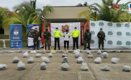 One person was captured with the total of 1,216 kilograms of ore, that according to the Colombian prosecutor’s office may be worth as much as 453,000 USD. Coltan is an ore containing rare-earth metals like tantalum and niobium, useful in the manufacture of electronics and metal alloys.