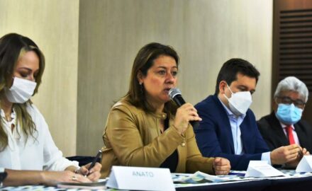 Minister of Commerce, Industry and Tourism, María Ximena Lombana