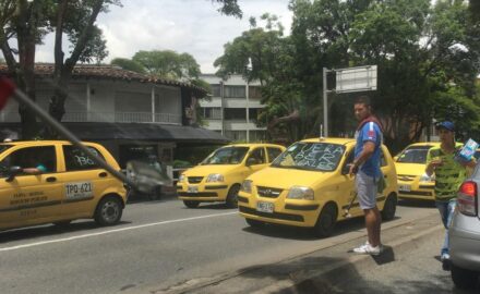 Violent taxi protest: Taxi drivers threw eggs at passing cars Photo© Loren Moss