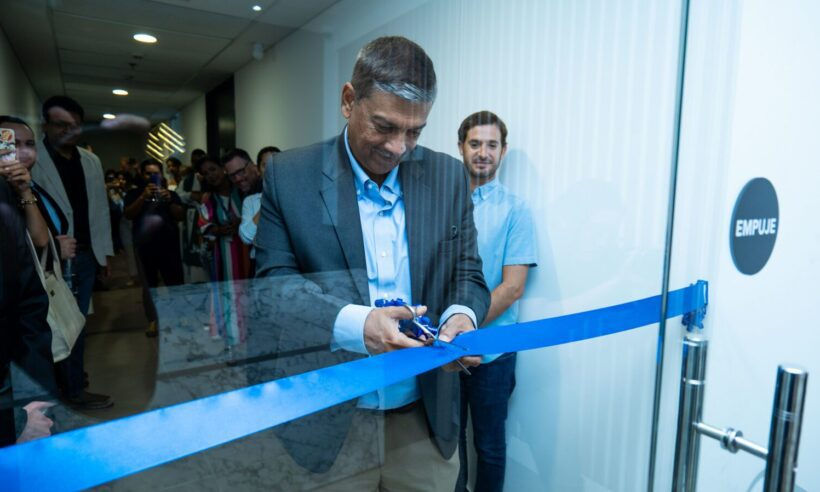 Partha DeSarkar, group CEO of HGS, inaugurates HGS’ new facility in Barranquilla on Tuesday.