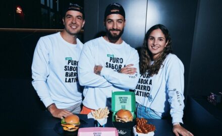Maluma poses with the Foodology team