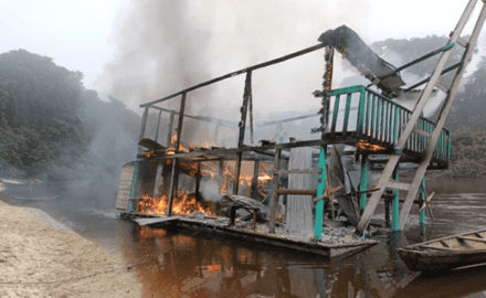 In September 2022, the Colombian military destroyed four dredging rafts on the Pureté River, which runs from Brazil into Colombia’s Tarapacá region