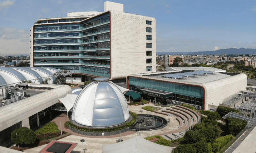 Photos of Titan Plaza courtesy of Parque Arauco