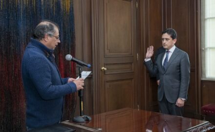 Luis Carlos Reyes, sworn in as minister of MinCIT