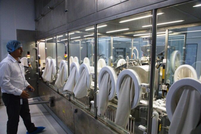 Vaxthera photos © Loren Moss