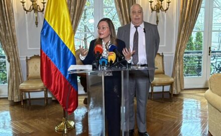 Colombian ministers react to Trump unilateral tariffs in violation of the US-Colombia free trade agreement.