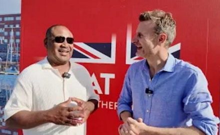 Loren Moss with Ambassador George Hodgson (photo © Loren Moss)