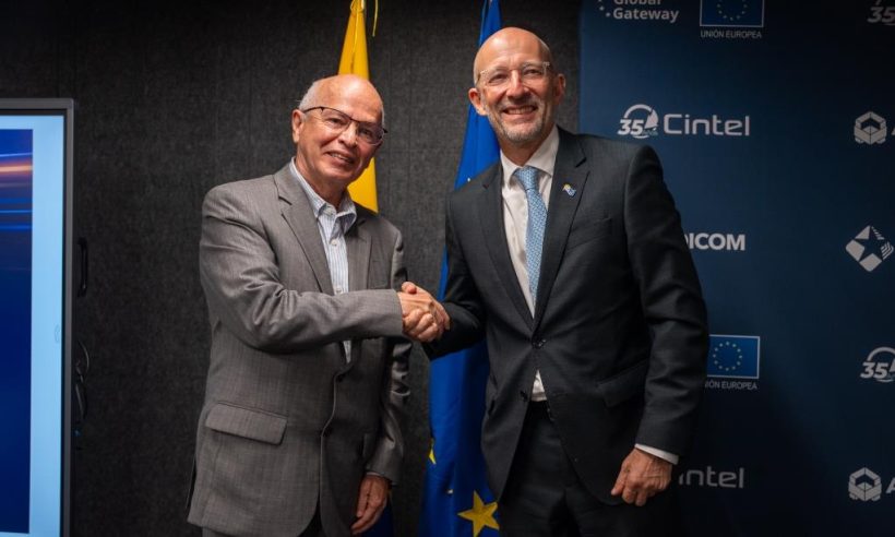 CINTEL's Manuel Martinez (left)0 with the EU's François Roudié.