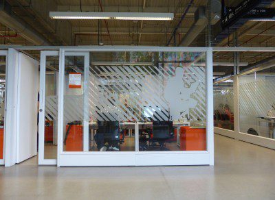 One of Blokwise's configurable office spaces in Ruta-N's Technology business incubator in Medellín.