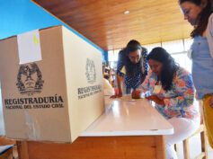 Election judges count mining referendum votes at a voting center in Sucre on October 1. (Credit: Juan Carlos Higuera)