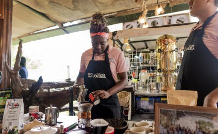 Programa Jóvenes Resilientes program, a collaboration of USAID, Jóvenes de Nestlé, and Fundación ACDI/VOCA