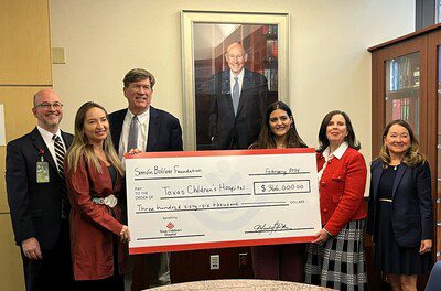 Adam Gibson (Texas Children's Hospital), Ana María Galvis (Baylor Colombia Foundation), Micheal Mizwa (Texas Children's Hospital), Flor Saa (Simón Bolívar Foundation), Mariela Poleo (Simón Bolívar Foundation), and Holly Nini (CITGO). (Photo: Simón Bolívar Foundation)