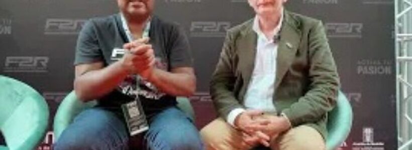 Loren Moss (left) & Guillermo Pajón