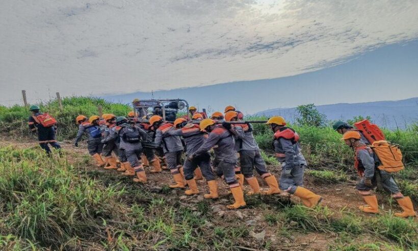Drill rig.