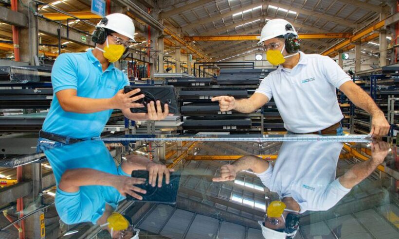 Tecnoglass.