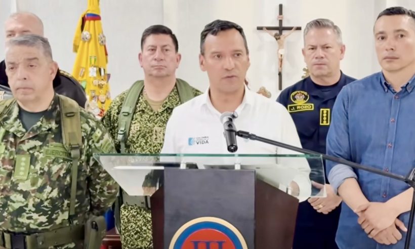 Defense Minister Pedro Sánchez during a security council meeting held after the explosion. Photo courtesy of Colombia’s Ministry of Defense.
