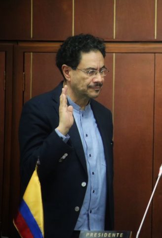 Iván Cepeda is a senator, former member of the Communist Youth, educated in Bulgaria during the Soviet era, and key player in the negotiation with armed guerilla groups. (photo: Colombian Senate)