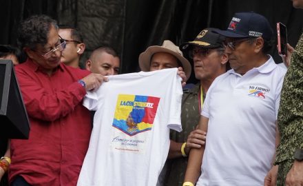 President Gustavo Petro, left, and Constituent Assembly Committee spokesperson Armando Wouriyu Valbuena during the launch of the signature campaign for a proposed Constituent Assembly. Photo from Valbuena’s X account.