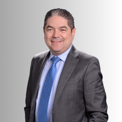 A picture of Robinson Vasquez.