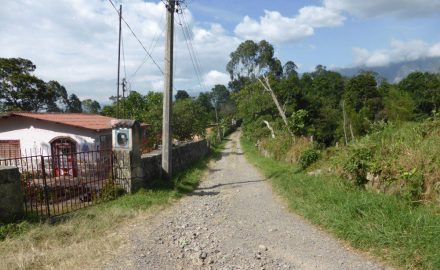 A rural cottage in Cundinamarca, Colombia (photo: Loren Moss)