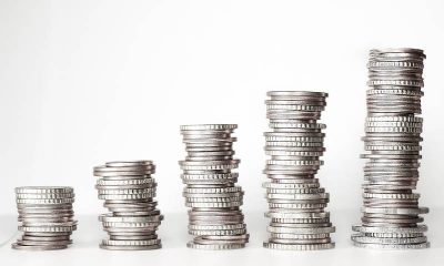Coins stacked up together to look like a graph. The Financial Superintendency of Colombia estimated that 66% of monetary interactions came from mobile applications. Stock photo by Kevin Schneider via Pixabay.