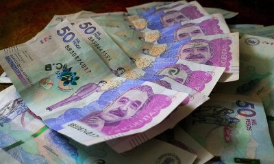 A pile of Colombian 50,000-peso banknotes issued by the Banco de la República